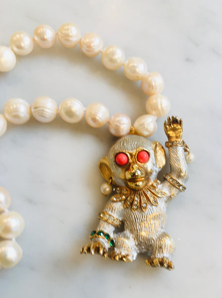 Monkey and Pearls