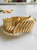 Graceful Curve Bracelet