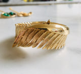 Graceful Curve Bracelet